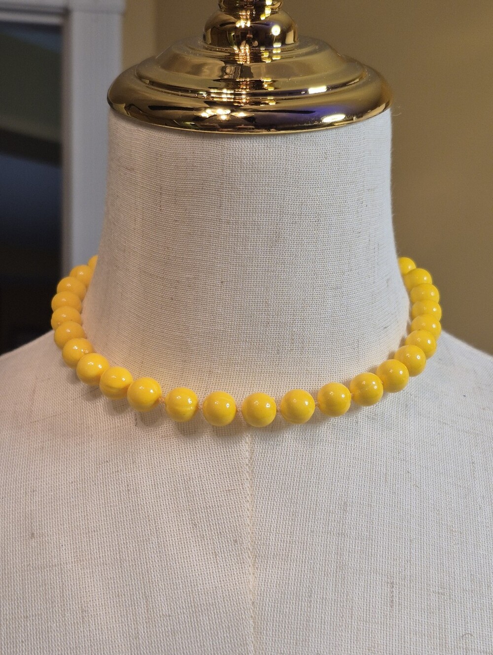 Yellow Bead Choker Necklace - Classic Women’s Jewelry